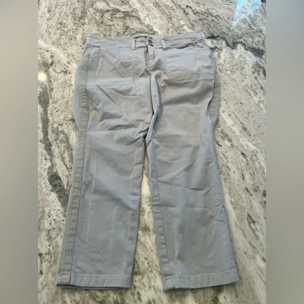 Torrid feel the fit gray pants‎ size 14